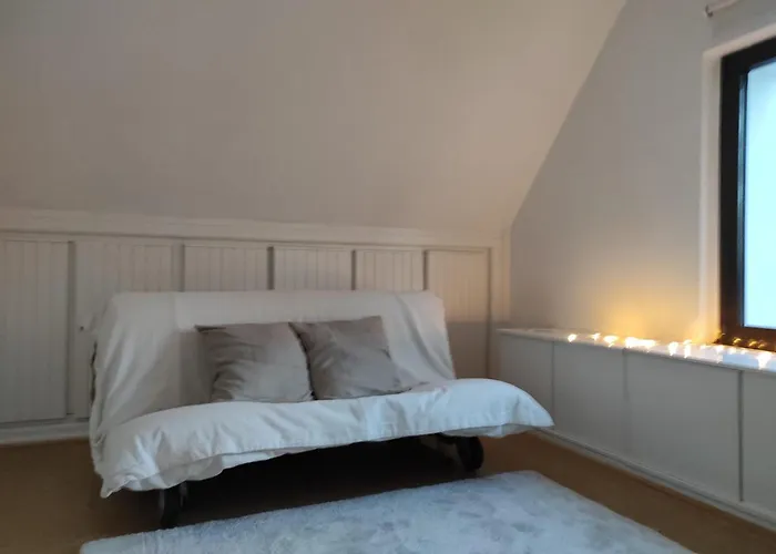 Lejlighed Schoen Und Gut In Refrath Bei Koeln Bergisch Gladbach